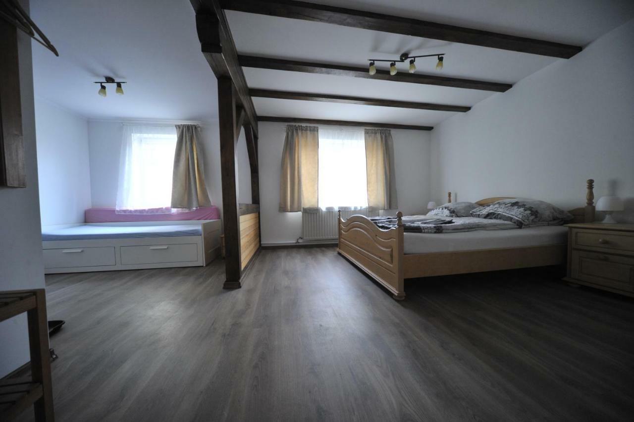 Old Town Center Apartments On The Romantic Road Харбург Екстериор снимка
