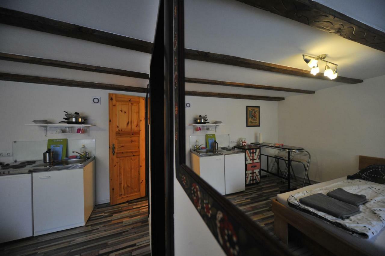 Old Town Center Apartments On The Romantic Road Харбург Екстериор снимка
