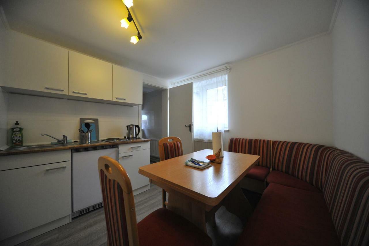 Old Town Center Apartments On The Romantic Road Харбург Екстериор снимка